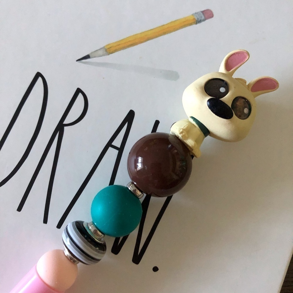 Disney Doorables: Mulan: Little Brother handmade beaded pen